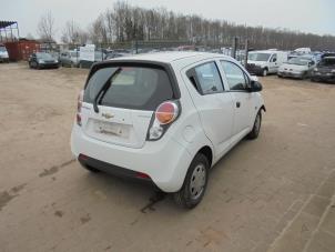 Chevrolet Spark 1.0 16V Épave (2011, Blanc)