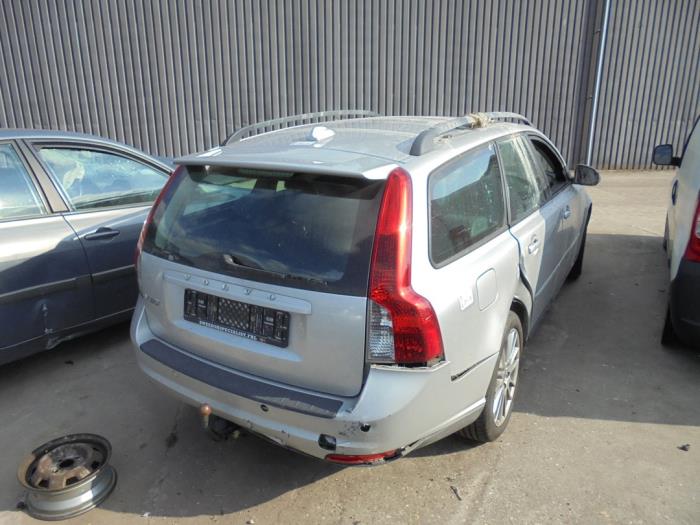 Volvo V50 2.0 16V Samochód złomowany (2010, Szary)