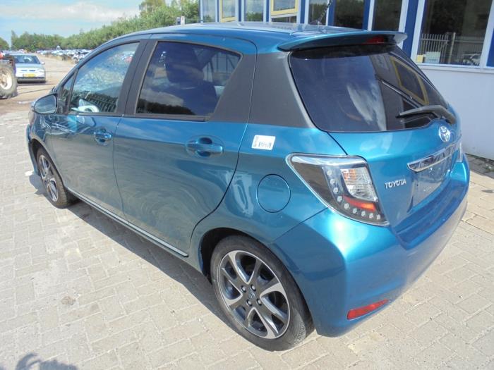 Toyota Yaris III 1.0 12V VVT-i Épave (2014, Bleu)