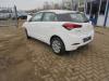 Hyundai i20 1.2i 16V Schrottauto (2016, Weiß)