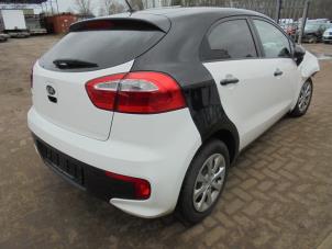 Kia Rio III 1.1 CRDi VGT 12V Épave (2016, Noir)