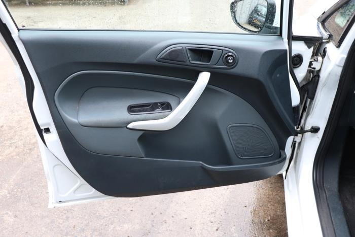 Ford Fiesta 6 1.25 16V Salvage vehicle (2010, White)