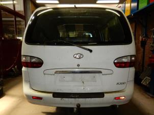 Hyundai H-1/H-200 2.5 Tdi Épave (2004, Blanc)