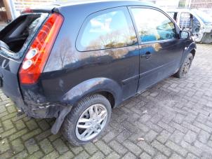 Ford Fiesta 5 1.3 Épave (2007, Noir)