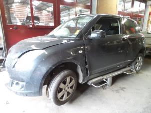 Suzuki Swift 1.3 VVT 16V Épave (2009, Noir)