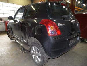 Suzuki Swift 1.3 VVT 16V Épave (2009, Noir)