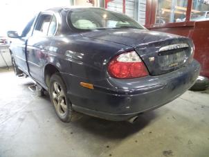 Jaguar S-type 3.0 V6 24V Samochód złomowany (2000, Niebieski)
