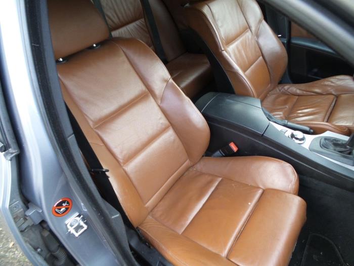 BMW 5 serie Touring 530d 24V Épave (2005, Gris)
