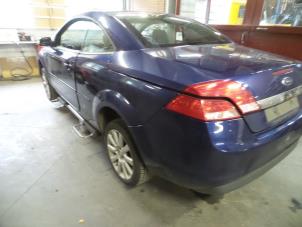 Ford Focus 2 C+C 2.0 16V Épave (2007, Bleu)