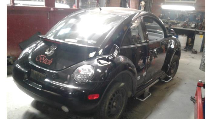 Volkswagen New Beetle 2.0 Épave (1998, Noir)