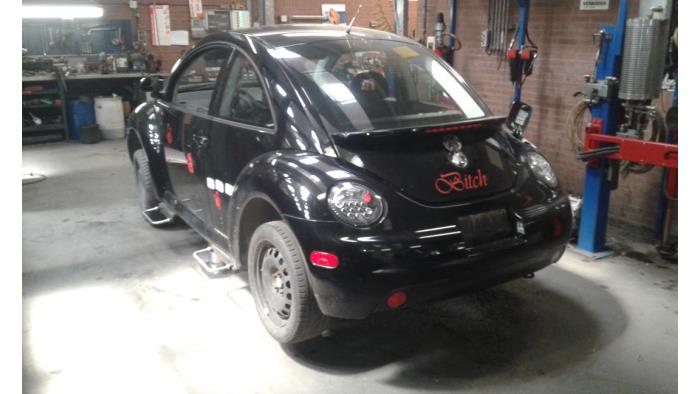 Volkswagen New Beetle 2.0 Épave (1998, Noir)