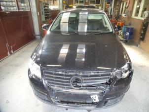 Volkswagen Passat 2.0 TDI 16V 140 Épave (2009, Noir)