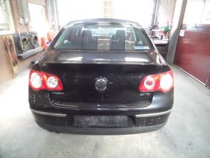 Volkswagen Passat 2.0 TDI 16V 140 Épave (2009, Noir)