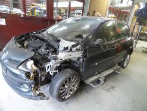 Renault Clio III 1.6 16V Épave (2007, Gris)