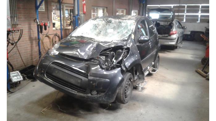 Citroen C1 1.0 12V Samochód złomowany (2010, Szary)