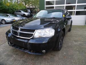 Dodge Avenger 2.0 CRD 16V Samochód złomowany (2009, Czarny)