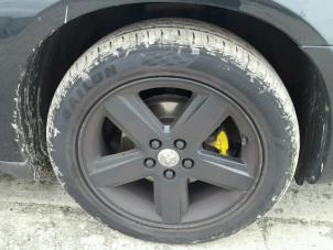 Dodge Avenger 2.0 CRD 16V Samochód złomowany (2009, Czarny)