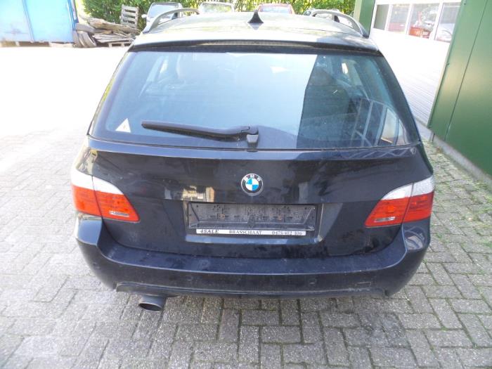 BMW 5 serie Touring 520d 16V Salvage vehicle (2007, Black)