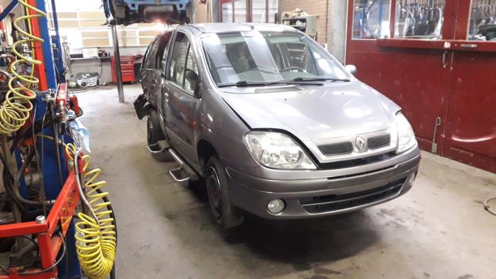Renault Scénic I 1.6 16V Samochód złomowany (2003, Szary)