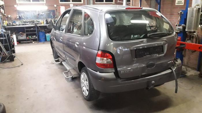 Renault Scénic I 1.6 16V Samochód złomowany (2003, Szary)