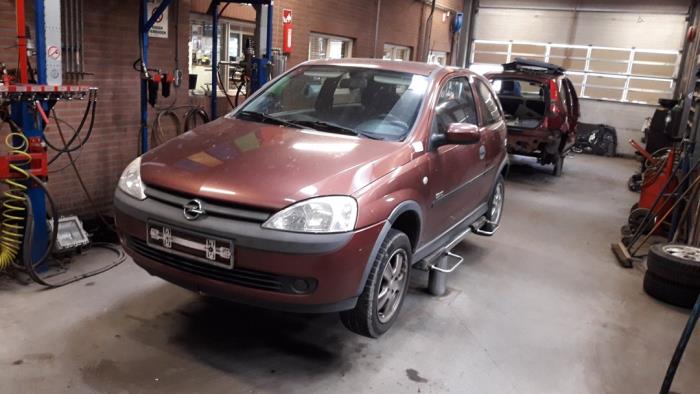 Opel Corsa C F08 68 1 2 16v Salvage Year Of Construction 01 Colour Red Proxyparts Com