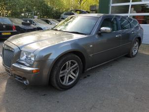 Chrysler 300 C Touring 3.0 CRD 24V Épave (2007, Gris)