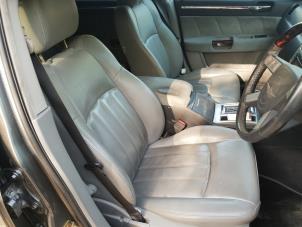 Chrysler 300 C Touring 3.0 CRD 24V Épave (2007, Gris)