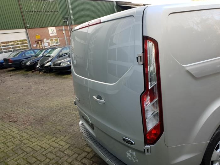 Ford Transit Custom 2.0 TDCi 16V Eco Blue 130 Épave (2017, Gris)