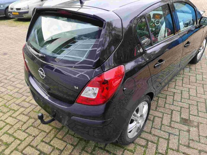 Opel Corsa D 1.4 16V Twinport Salvage vehicle (2007, Black)