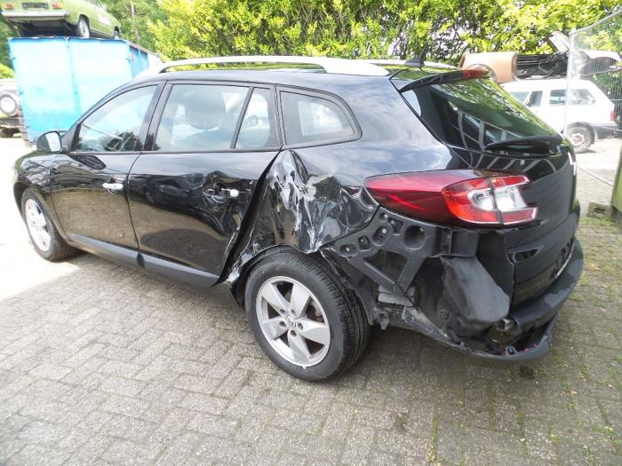 Renault Megane III Grandtour 1.4 16V TCe 130 Épave (2010, Noir)