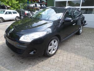 Renault Megane III Grandtour 1.4 16V TCe 130 Épave (2010, Noir)
