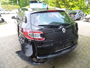 Renault Megane III Grandtour 1.4 16V TCe 130 Épave (2010, Noir)
