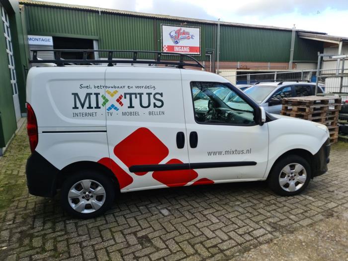 Fiat Doblo Cargo 1.3 MJ 16V DPF Euro 5 Épave (2011, Blanc)