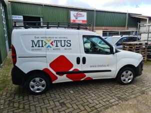 Fiat Doblo Cargo 1.3 MJ 16V DPF Euro 5 Épave (2011, Blanc)