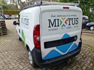 Fiat Doblo Cargo 1.3 MJ 16V DPF Euro 5 Épave (2011, Blanc)
