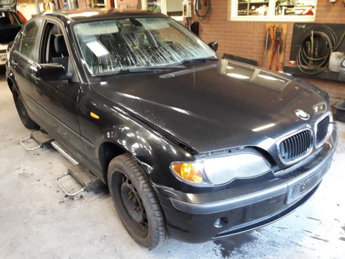 BMW 3 serie 318i 16V Salvage vehicle (2002, Black)