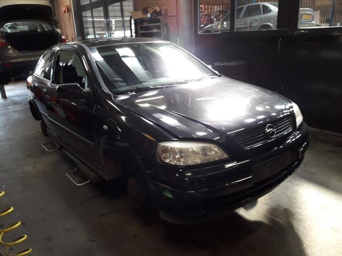 Opel Astra G 1.7 DTI 16V Eco4 Skrotfordon (2002, ZWART)