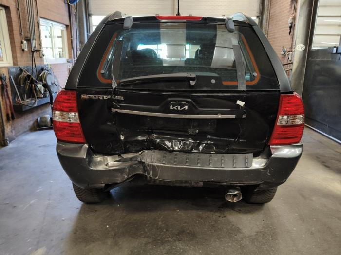 Kia Sportage 2.0 CVVT 16V 4x2 Salvage vehicle (2007, Black)