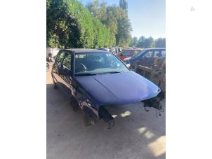 Volkswagen Golf III 1.8i Épave (1996, Bleu)