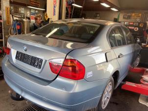 BMW 3 serie 320i 16V  (Épave)