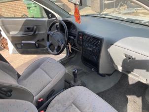 Volkswagen Caddy II 1.9 TDI Vehículo de desguace (2000)