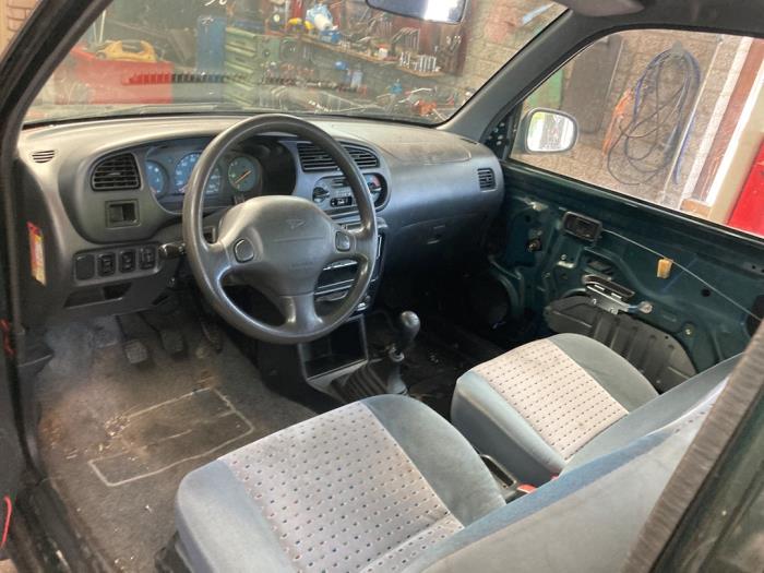 Daihatsu Cuore Vehículo de desguace (2002, Verde)