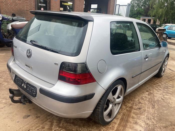Volkswagen Golf IV 1.6 16V Vehículo de desguace (2001, Gris)