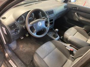 Volkswagen Golf IV 2.0 Vehículo de desguace (2003, Negro)