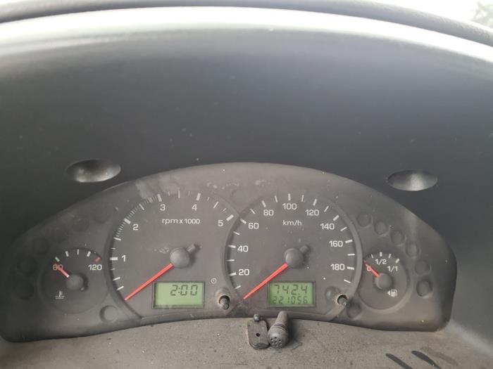 Ford Transit 2.0 TDdi 16V Salvage vehicle (2006, White)