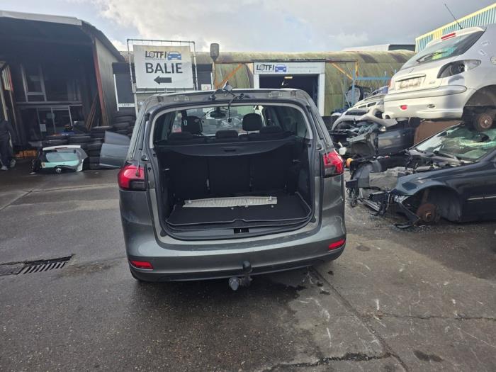 Opel Zafira Tourer 1.6 CDTI 16V ecoFLEX 134 Samochód złomowany (2017, Szary)