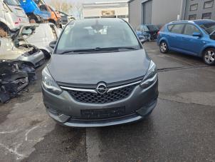 Opel Zafira Tourer 1.6 CDTI 16V ecoFLEX 134 Samochód złomowany (2017, Szary)