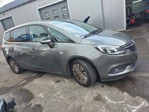 Opel Zafira Tourer 1.6 CDTI 16V ecoFLEX 134 Samochód złomowany (2017, Szary)