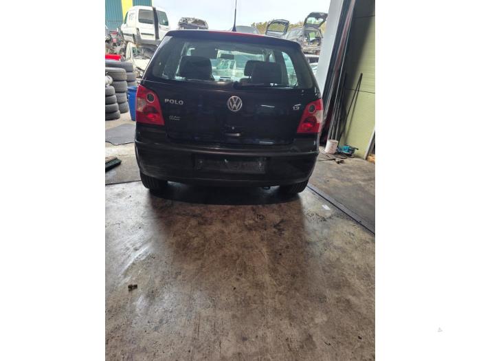 Volkswagen Polo IV 1.2 12V Samochód złomowany (2003, Czarny)