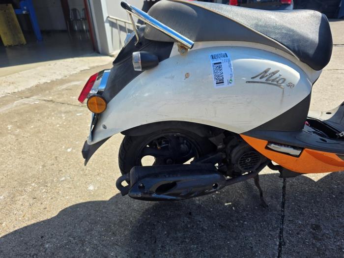 Sym Mio Scooter (Épave, 2011)